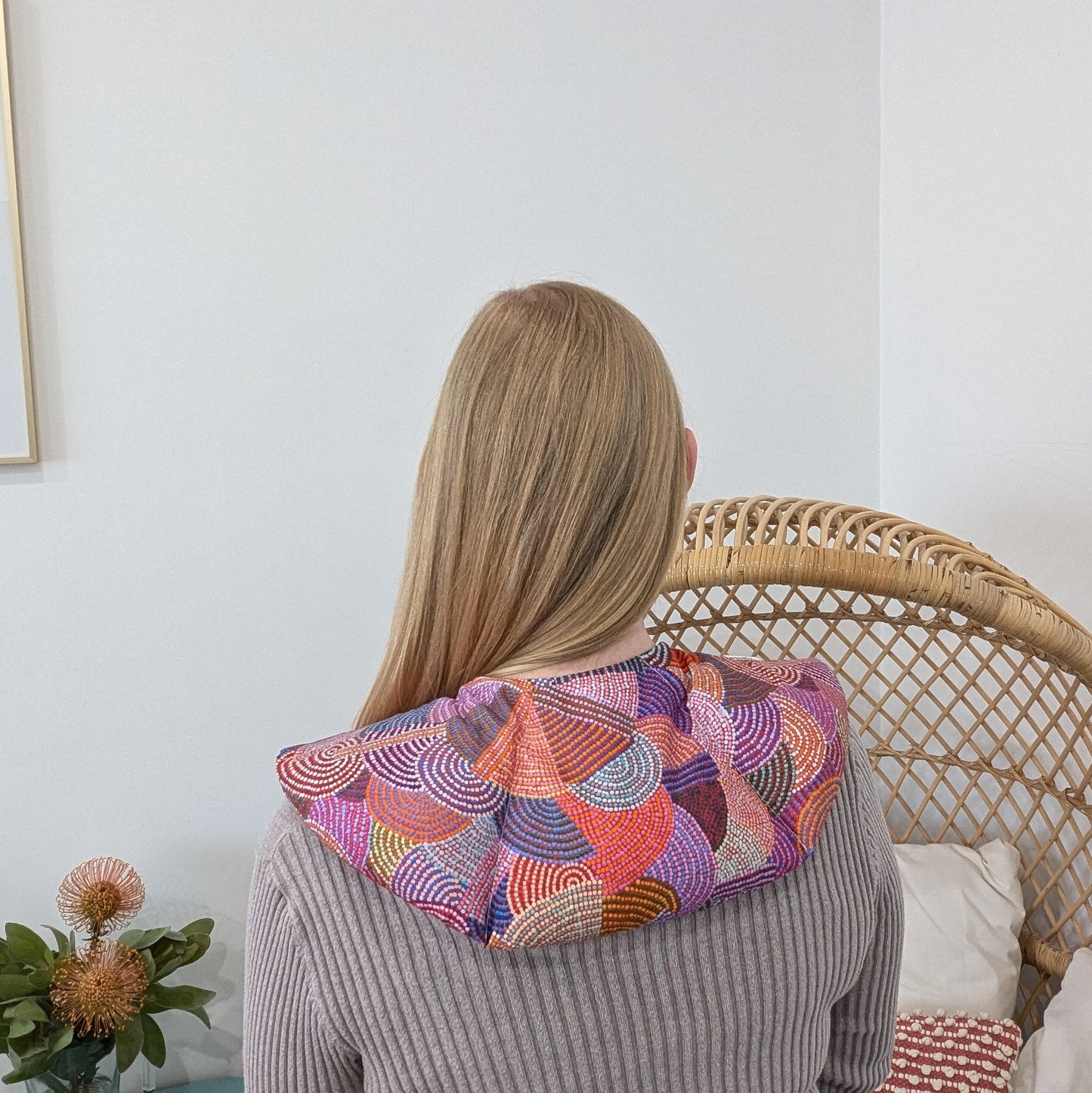 Shoulder heat/cool pack